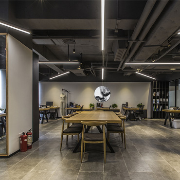 新宝5装饰 服装办公室实景图 面积:630